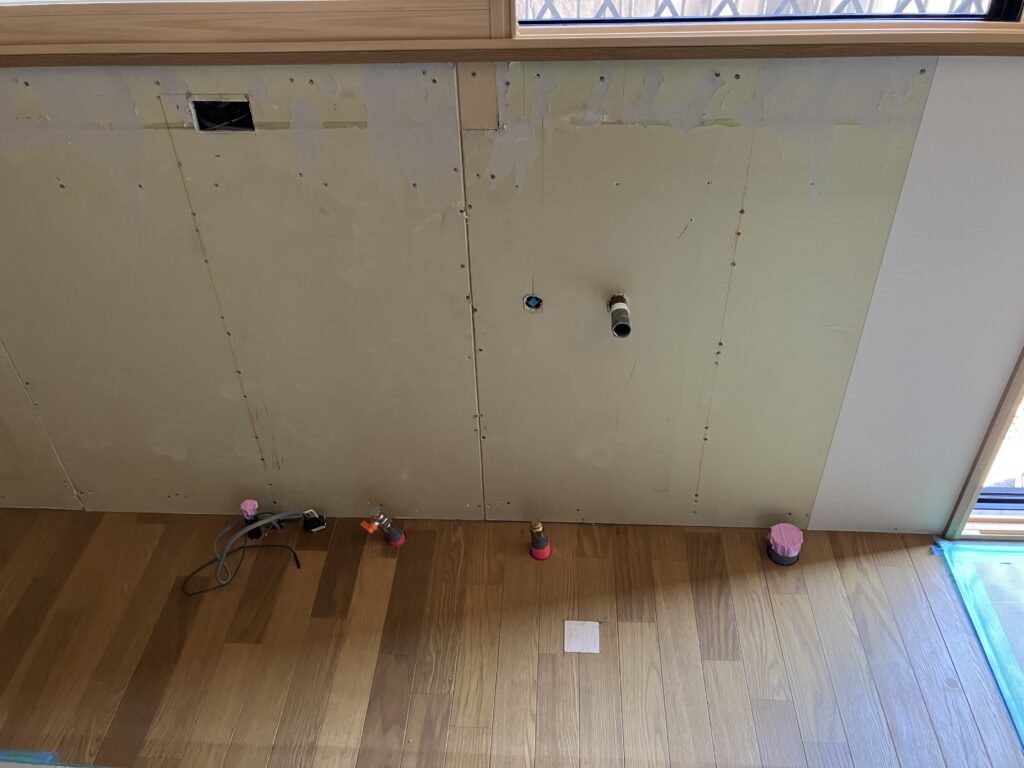 設置前の給排水工事完了